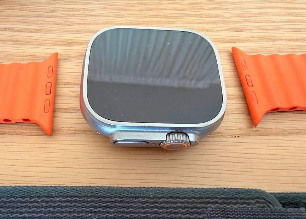 Apple Smartwatch: I WATCH ULTRA 2 – Neu (gemäss Beschreibung) aus Adliswil von Martina.Zelenakova 2