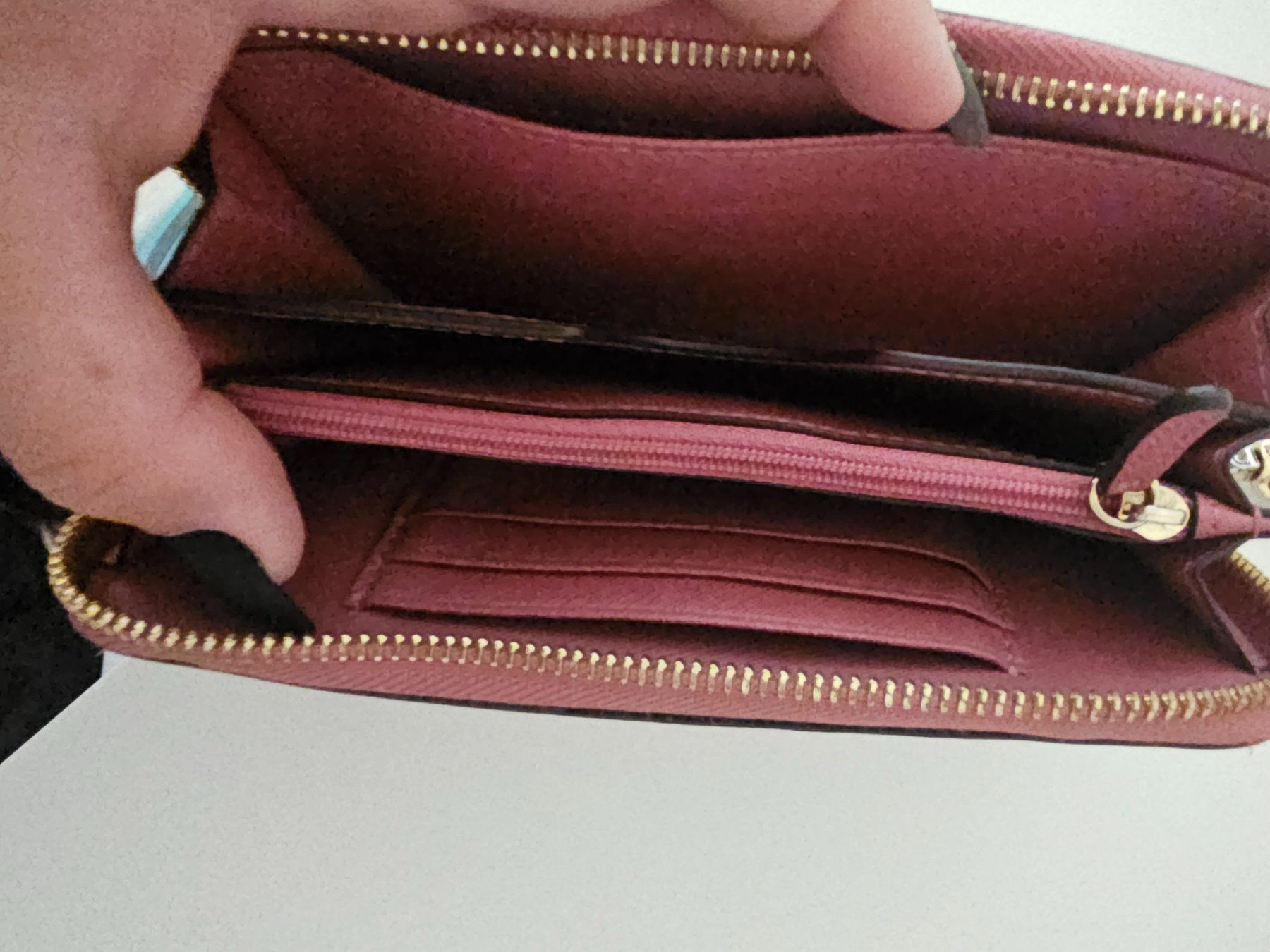 Michael Kors Portamonete: Michael Kors Portemonnaie – Usato da Berg TG venduto da lisboa.sky 2