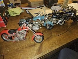 Vintage Motorrad Modelle, 4 Stk., aus Metall, Deko 🏍️  (M)