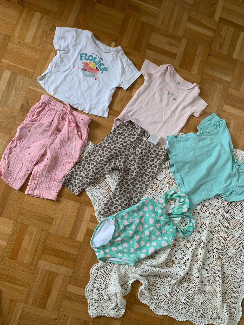 Lotti & Set di vestiti: Sommer Set Mädchen Gr. 68 – Usato da Moutier venduto da chDuplessy