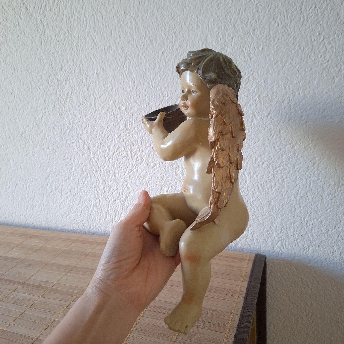 Statuette: Versand möglich.  Herziger, sitzender Engel – Usato da Winterthur venduto da Goldpipau 2