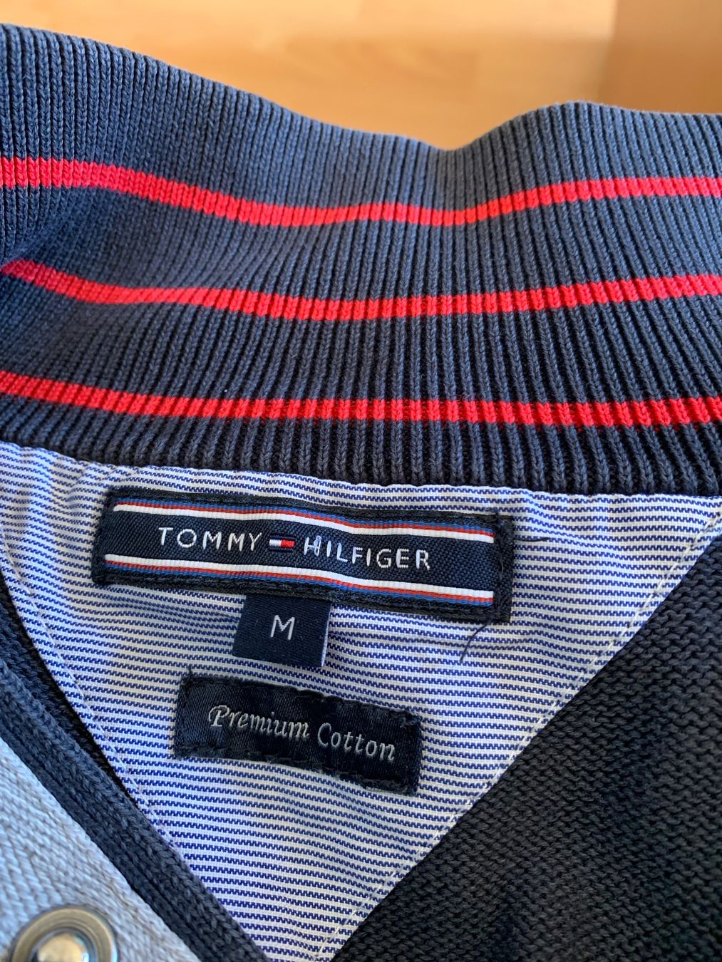 Tommy Hilfiger Maglioni & Felpe: Joli pull Tommy Hilfiger taille M bleu – Usato da MEYRIN venduto da Gwendo10 2