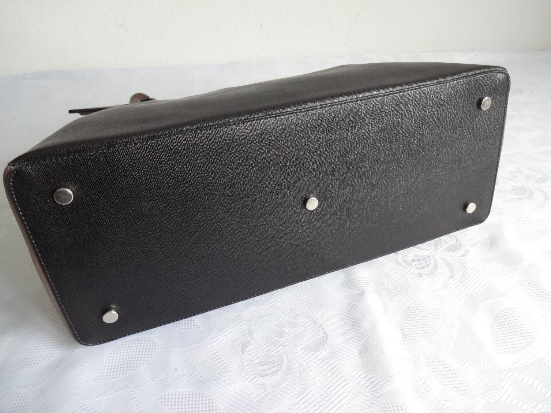 Navyboot Borse da donna: ** NAVYBOOT ** Leder Handtasche – Nuovo (secondo la descrizione) da Frauenfeld venduto da Jahy 4