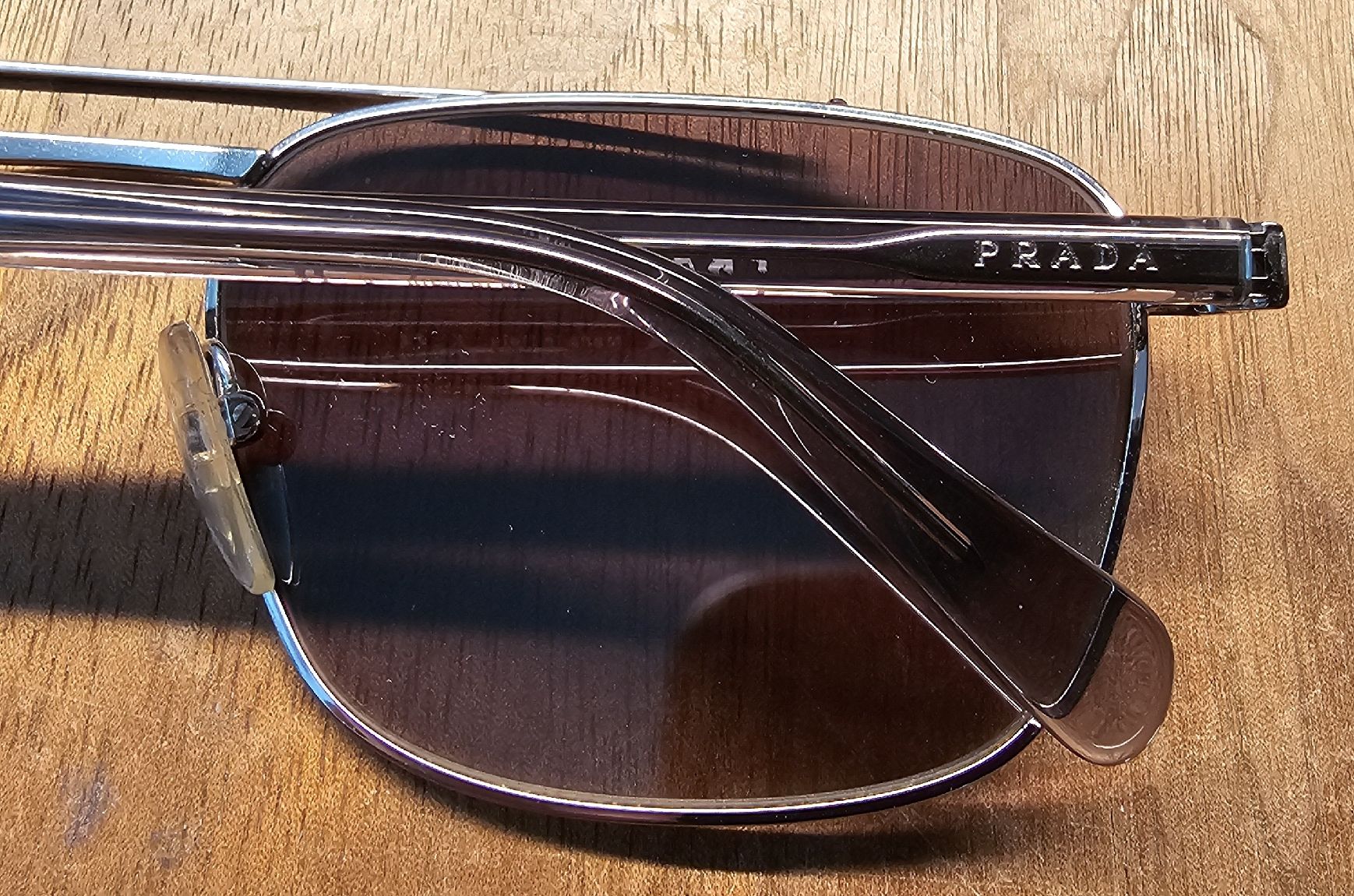 Prada Occhiali & Lenti: Prada Sonnenbrille Silber / Braun – Nuovo (secondo la descrizione) da Oberwil BL venduto da 007re 2