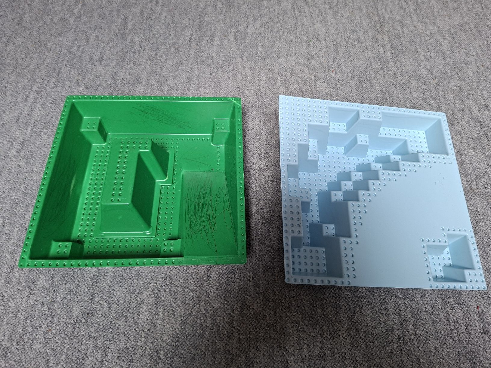Lego Spielzeuge: Lego 3D Platten 2Stück – Gebraucht aus Schattdorf von mamo1952 5