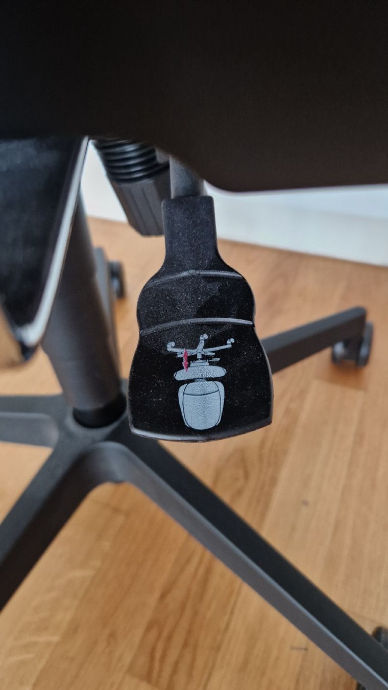 Sedie: Chaise de bureau noire confortable – Usato da Biel/Bienne venduto da Boozook 5