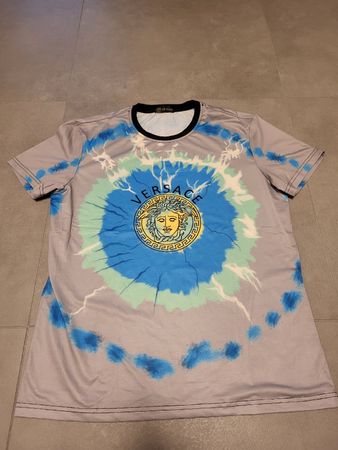 Stylisches T-Shirt im Medusa-Design (Neu) – Unisex