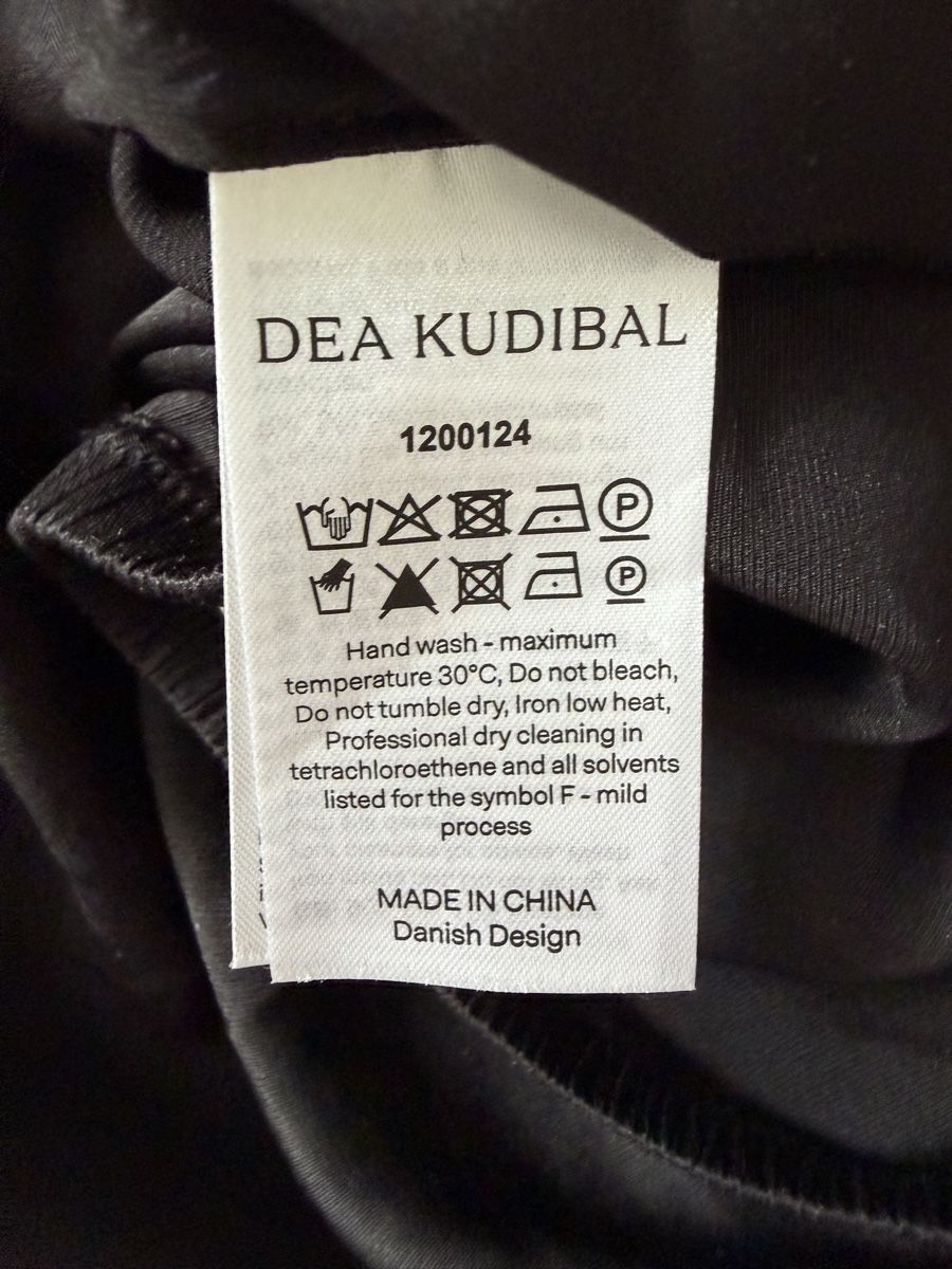 Jupes: Dea Kudibal Seidenjupe M – D'occasion à Brig par Zuckerfee13 2