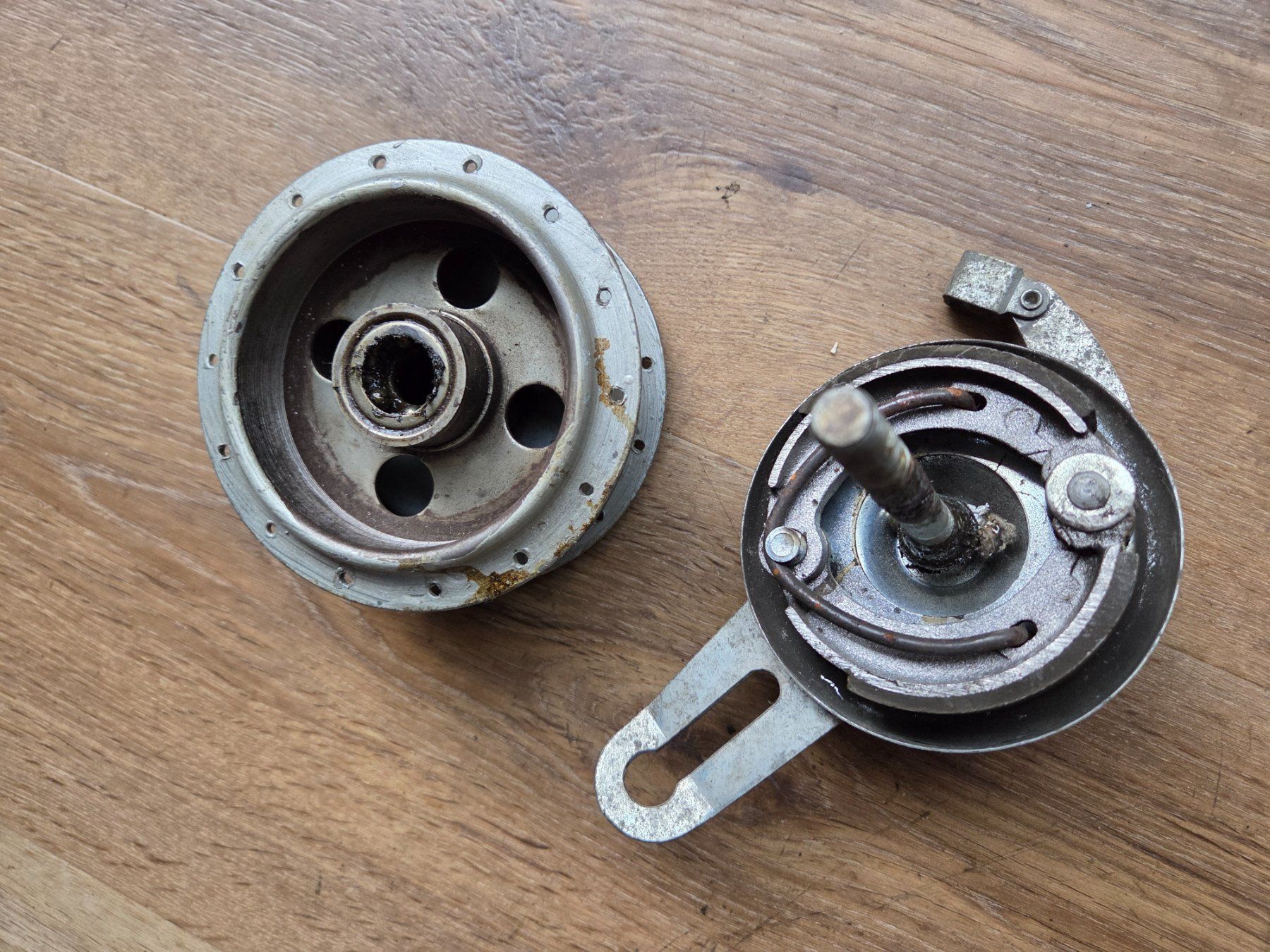Sachs Ciclomotori: Vorderradnabe Bremsanker 90 mm – Usato da frümsen venduto da Sailem 3