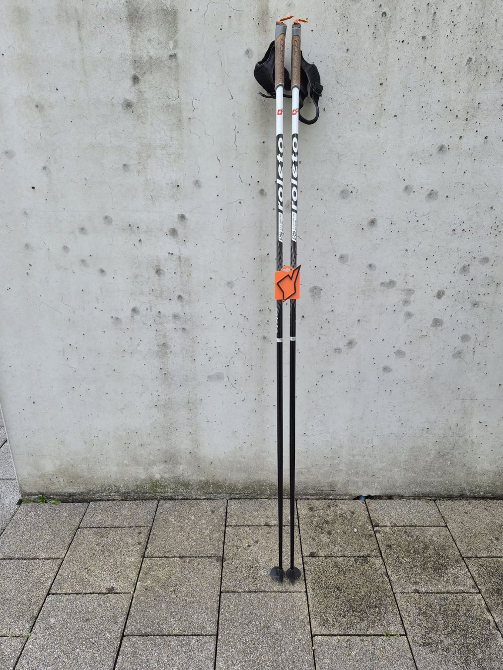 Altri accessori: Carbon Langlauf Stöcke 155cm – Usato da Brunnen venduto da Mikro16