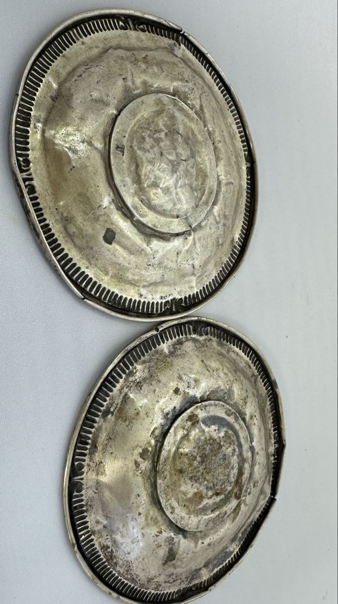 Assiettes: 2 antike versilberte oder silberne Untersetzer 10,4 cm 31,14 – D'occasion à Wald ZH par bestwatchussr 1
