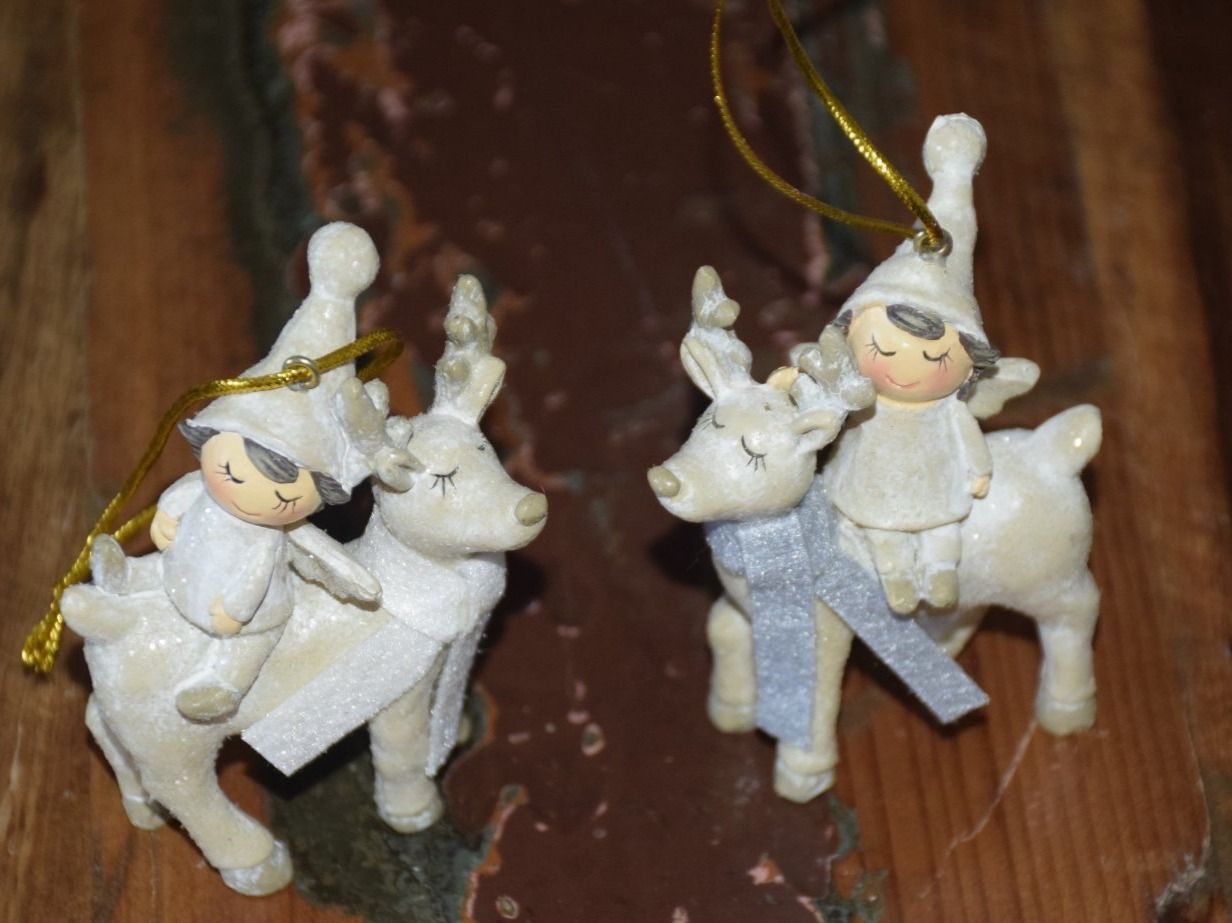 Statuette: Set  Engel auf Rentier Nr. 1 – Nuovo e nell'imballaggio originale da Wetzikon ZH venduto da Wetzicardo25 2