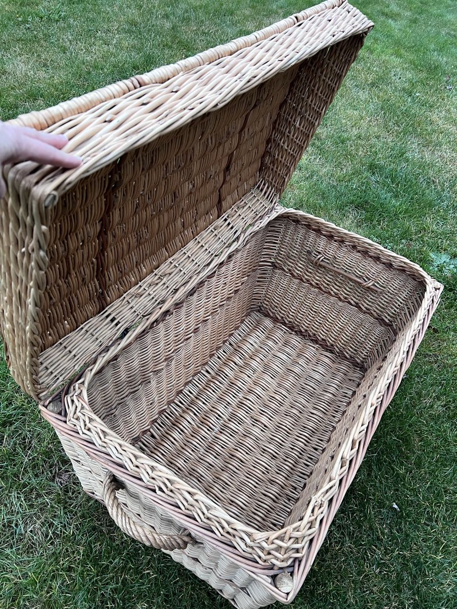 Ladenausstattungen & Messebau: Grosser Weide-/ Flechtkorb - ca. 96 x 62 x 51 cm – Gebraucht aus Steckborn von Holiday66 1