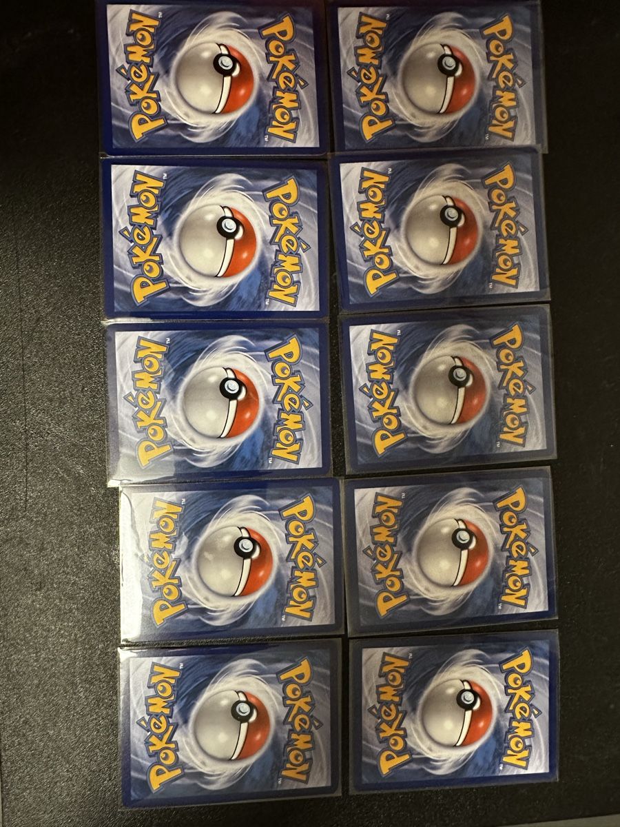 Pokémon Carte collezionabili: Pokémon 30th anniversary Pikachu Karten – Nuovo (secondo la descrizione) da Rüschlikon venduto da kia_2cm2 1