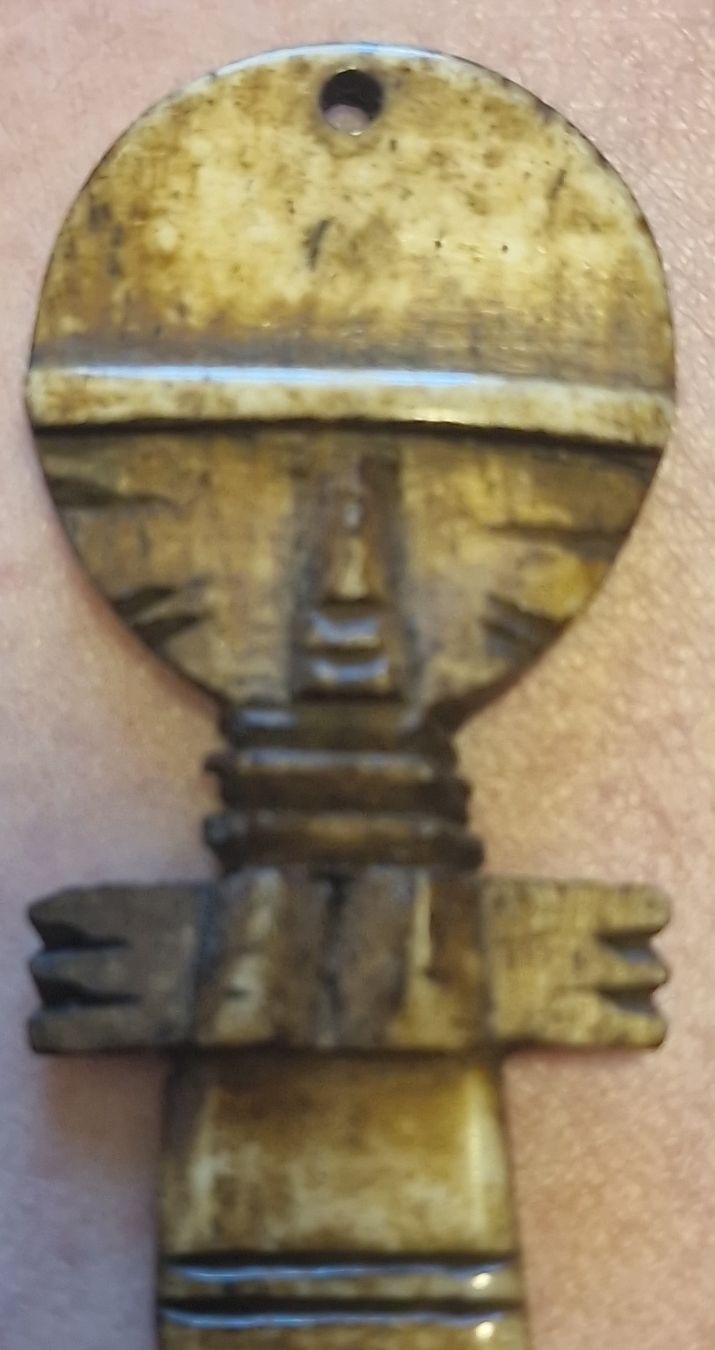 Ciondoli: Figurine Anhänger Knochen antik ethnisch – Usato da Weite venduto da Liane1973