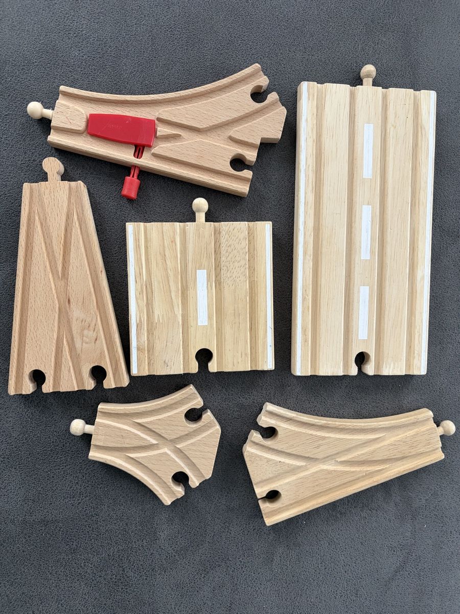 Brio Spielzeuge: Brio Holzeisenbahn Set – Gebraucht aus Pfyn von Tomi270 4
