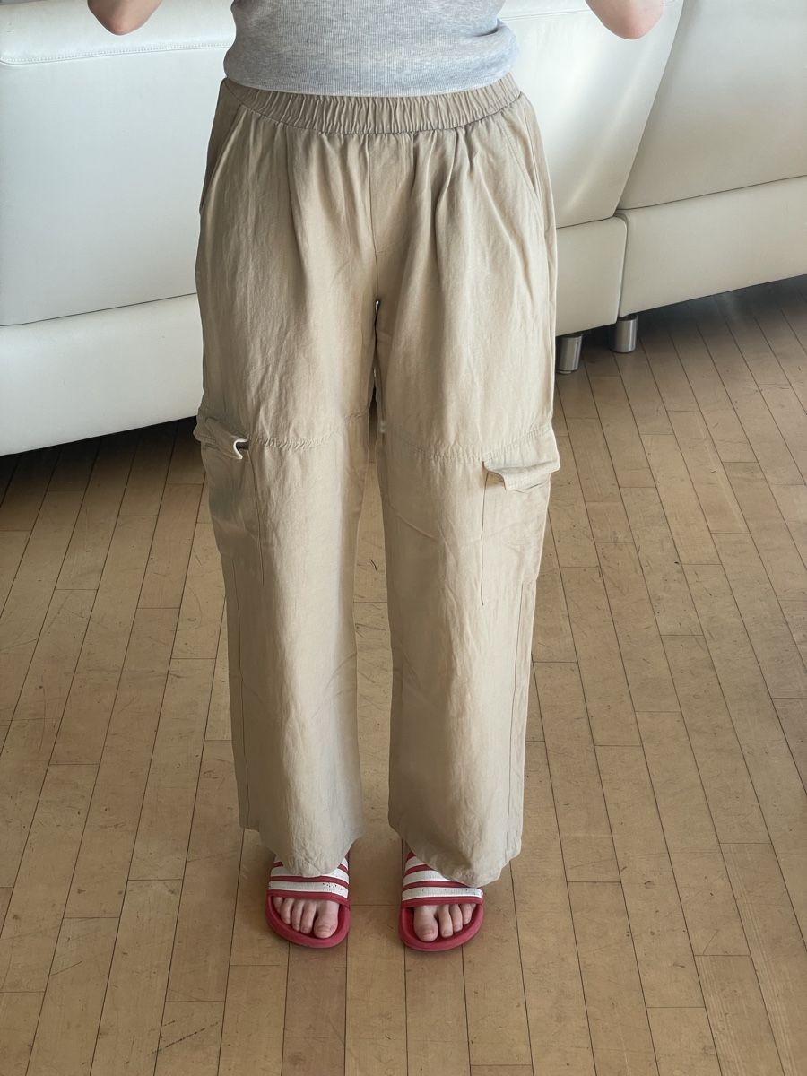 Bershka Pantaloni: Bershka beige Hose, Grösse S – Nuovo (secondo la descrizione) da Volketswil venduto da yar_c9dx