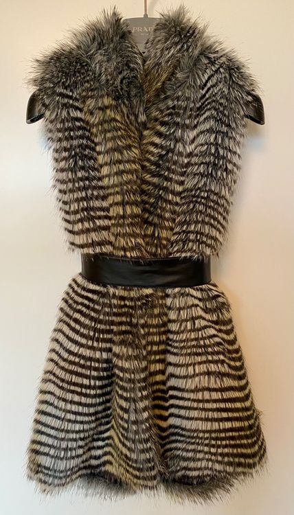 Molo Mädchen Fellweste Hatcha In Vanilla - Coole Kinderweste Für Mädchen