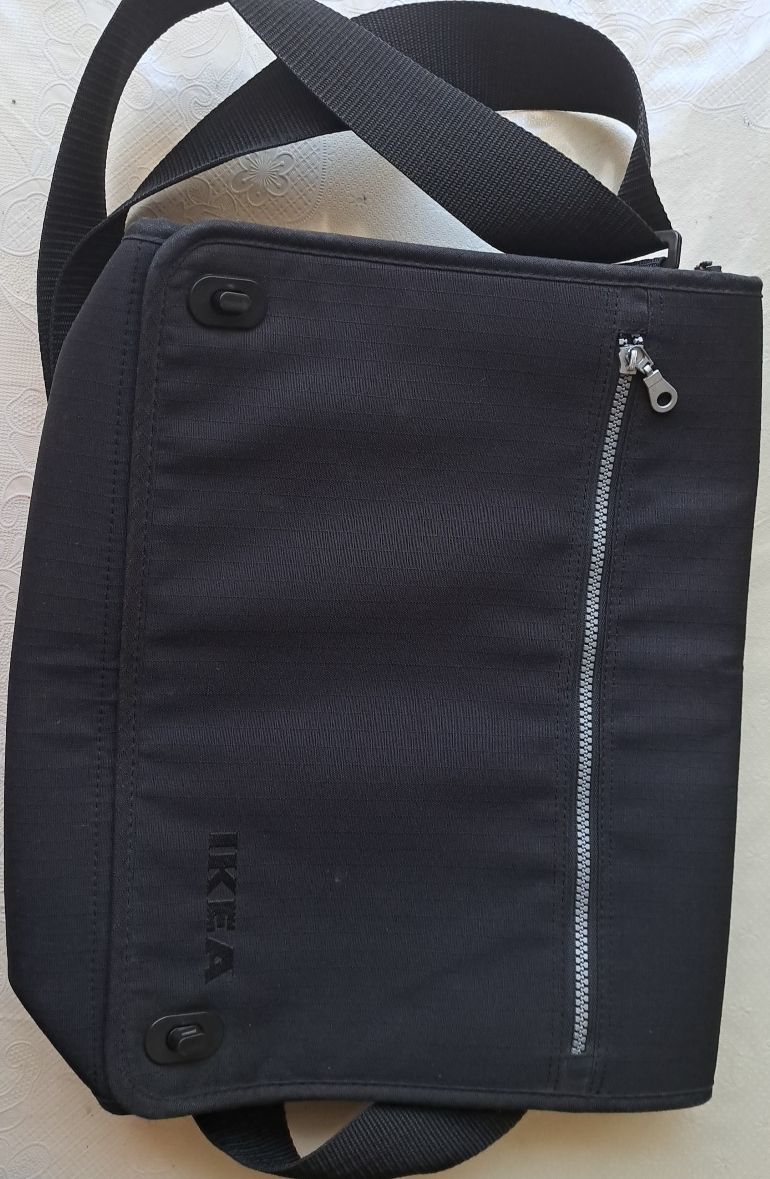 Ikea Borse: IKEA Shoulder Bag - Practical and Stylish Black Design! – Usato da Bern venduto da mahilini
