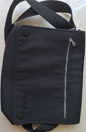 IKEA Shoulder Bag - Practical and Stylish Black Design!