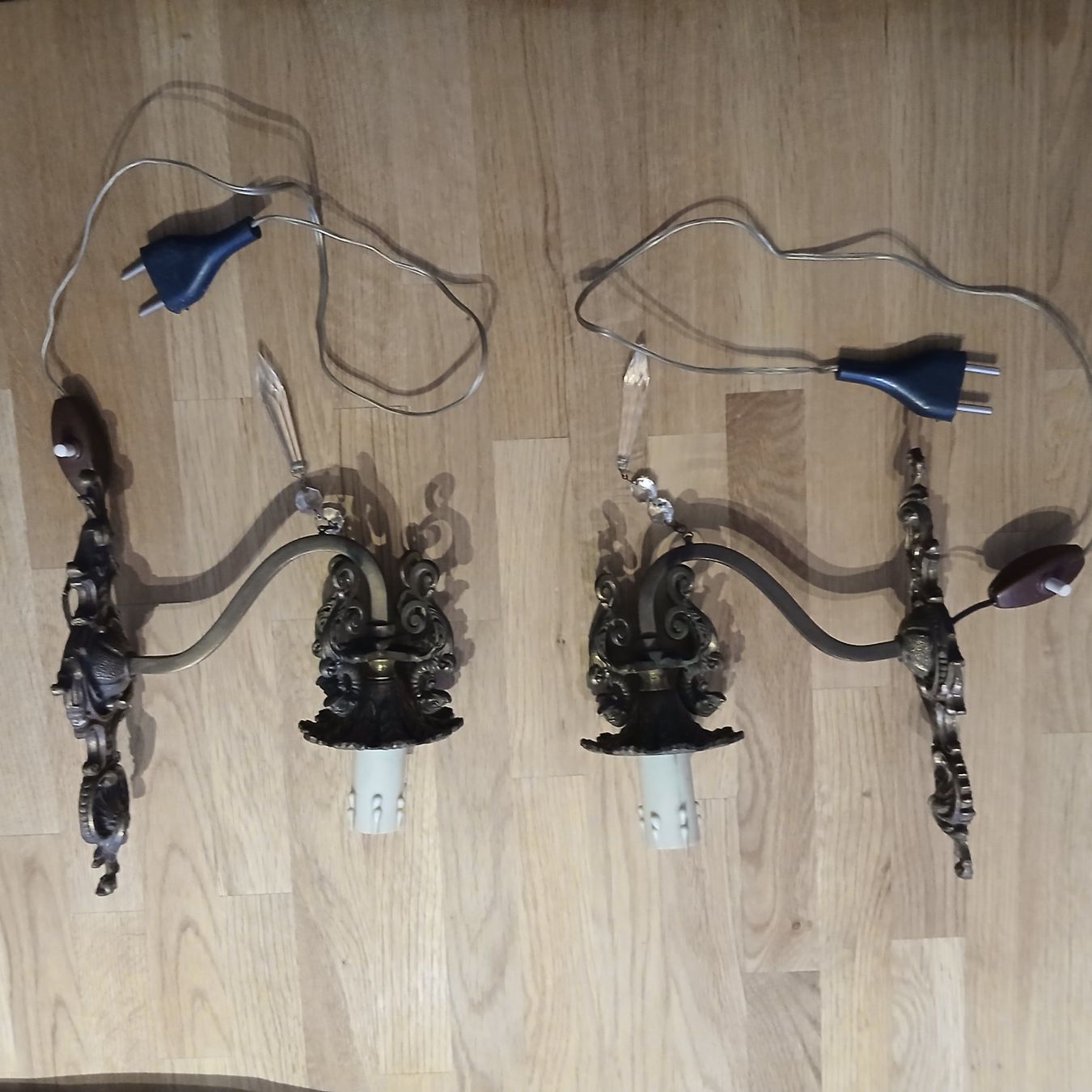 Lampes: Applique da parete antiche, set di 2, perfette! – D'occasion à orpund par luganega