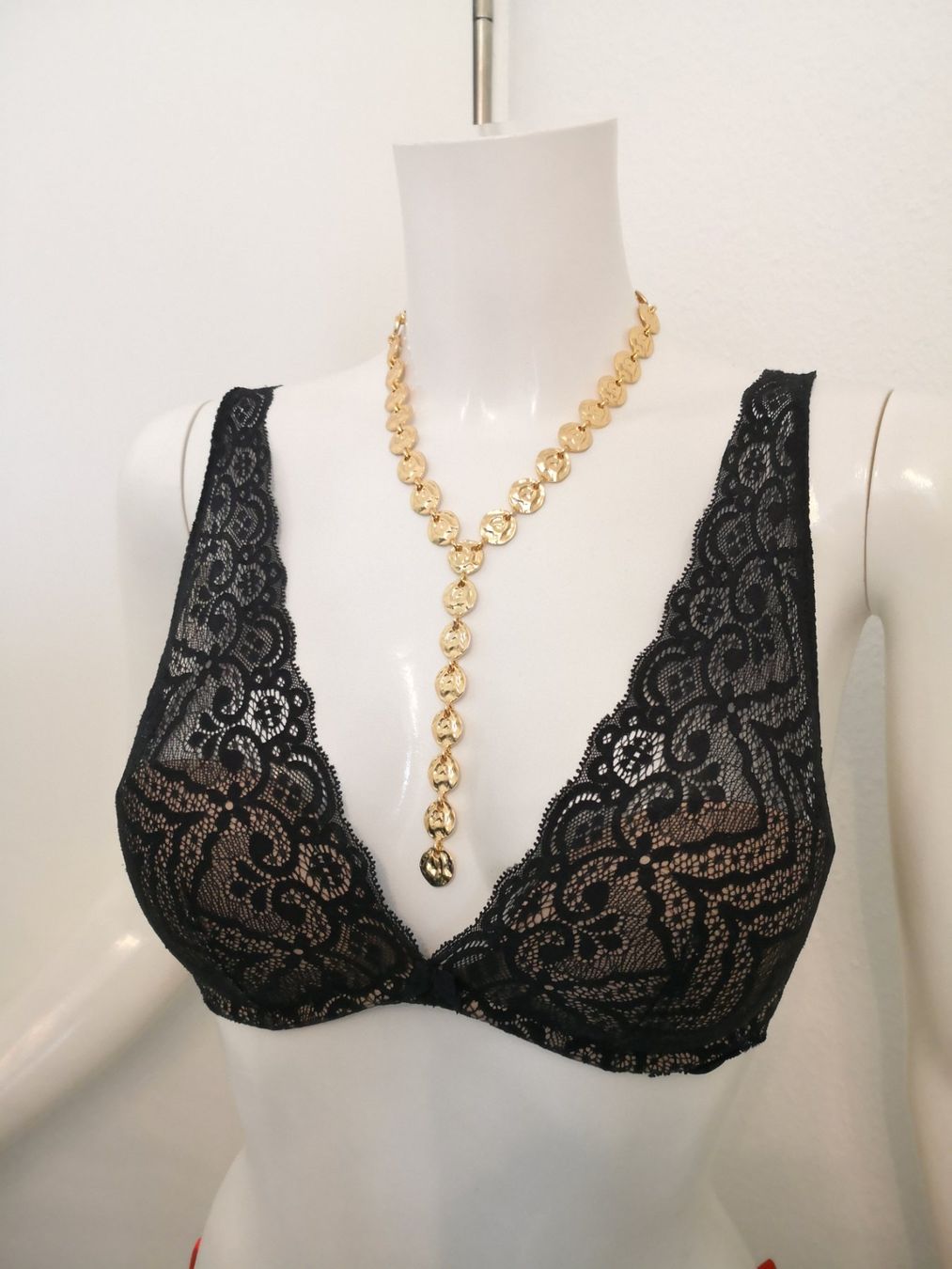 Intimissimi Altra biancheria intima: 🤩5 STK: INTIMISSIMI BH'S SPITZE & MULTIFUNKTION & STRINGS – Usato da Olten venduto da Naja-Twins-Twins 1