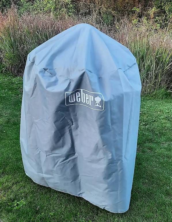 Weber Griglie: GRILL WEBER charbon avec  housse de protection – Usato da La Sarraz venduto da bar_kxt7 4