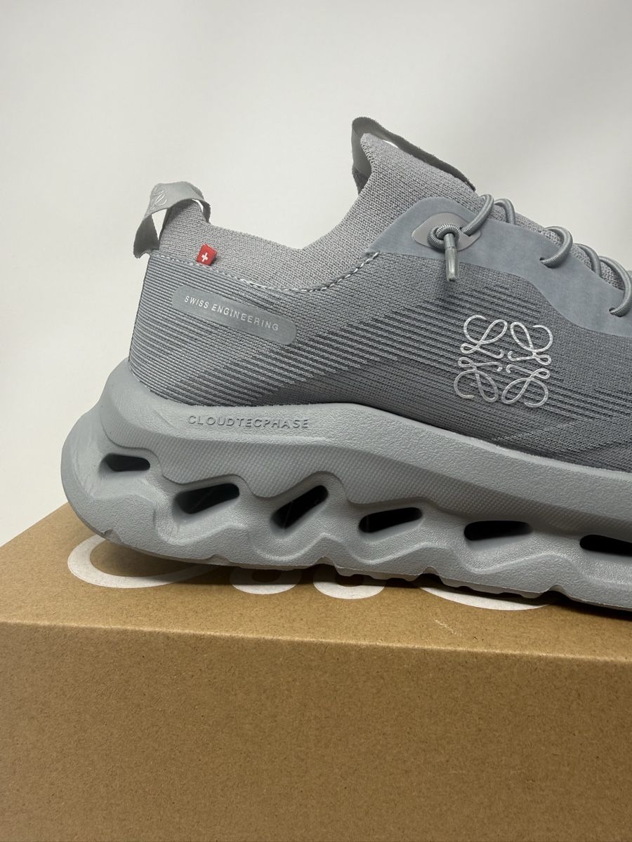 On Scarpe da uomo: ON Running Cloudtecphase grau Loewe EUR 43 – Nuovo e nell'imballaggio originale da Luzern venduto da kim221080 1