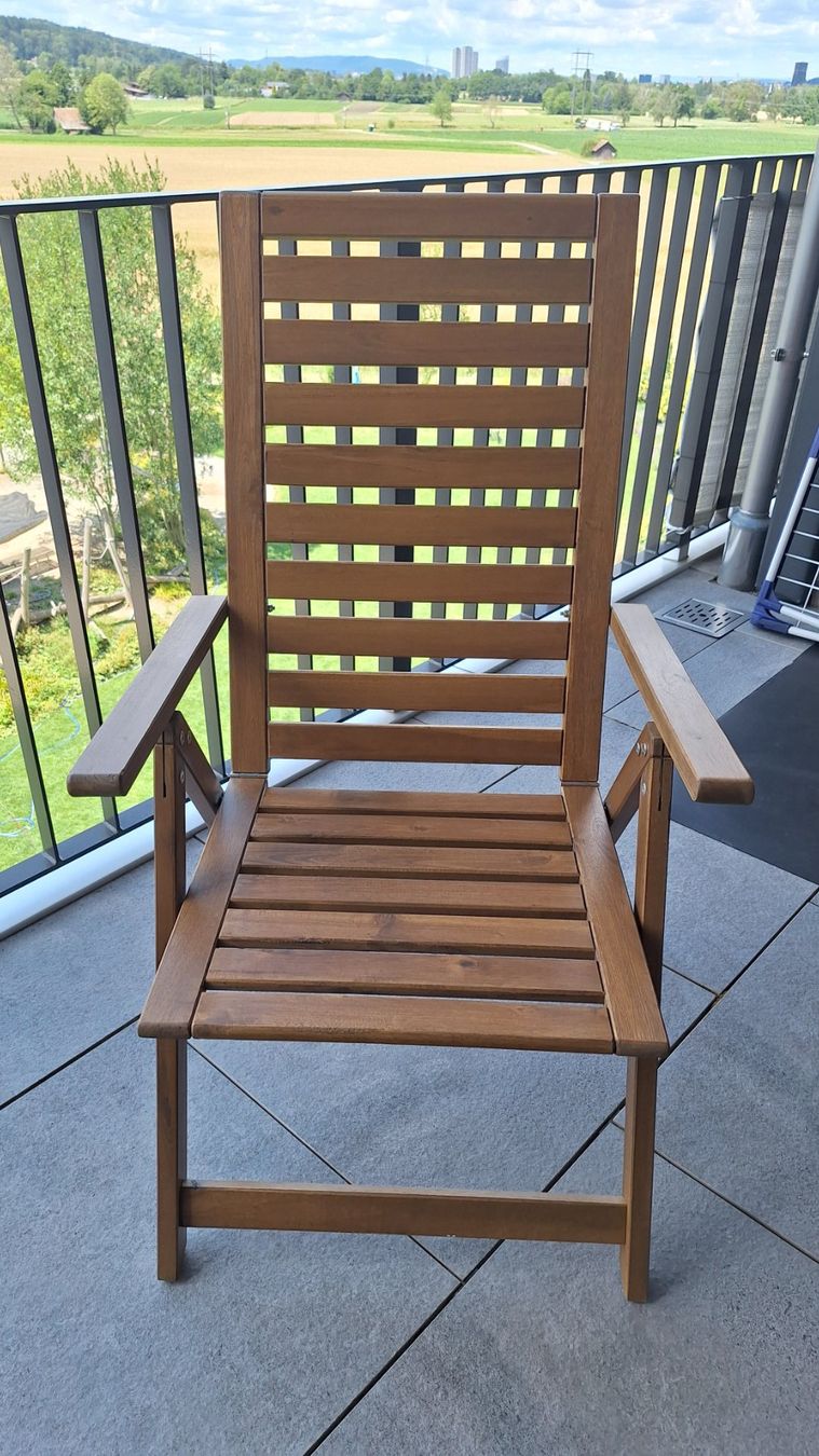 Ikea Chaises: Klappstuhl von IKEA – D'occasion à Fällanden par Ricardo-Vic