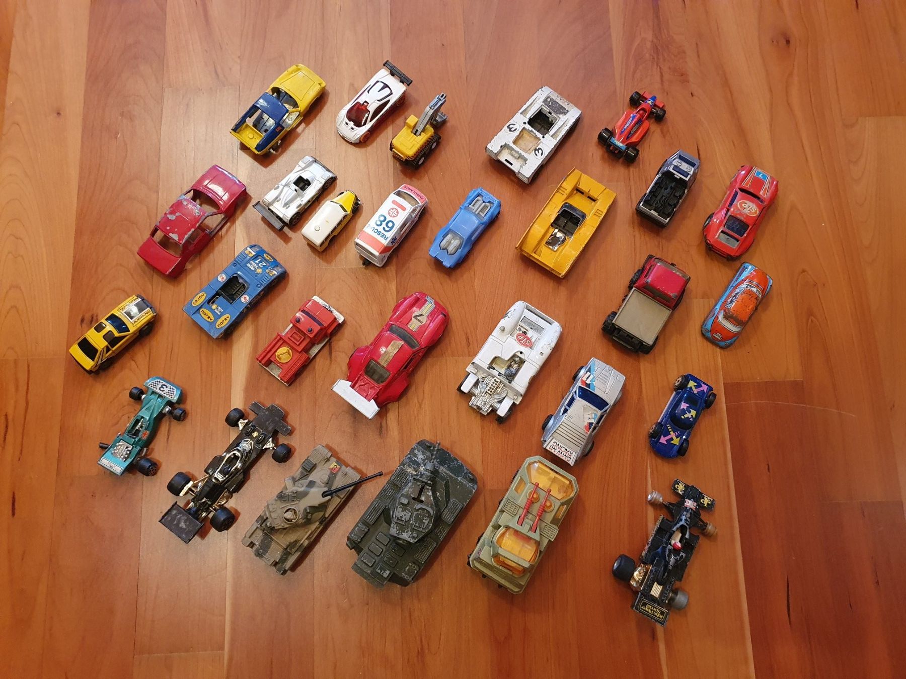 Modellini d'auto: Auto Schrottplatz – Difettoso da Triesen venduto da platzproblem1 1
