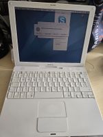 Apple iBook G4 Laptop - Vintage & Sammlerstück!