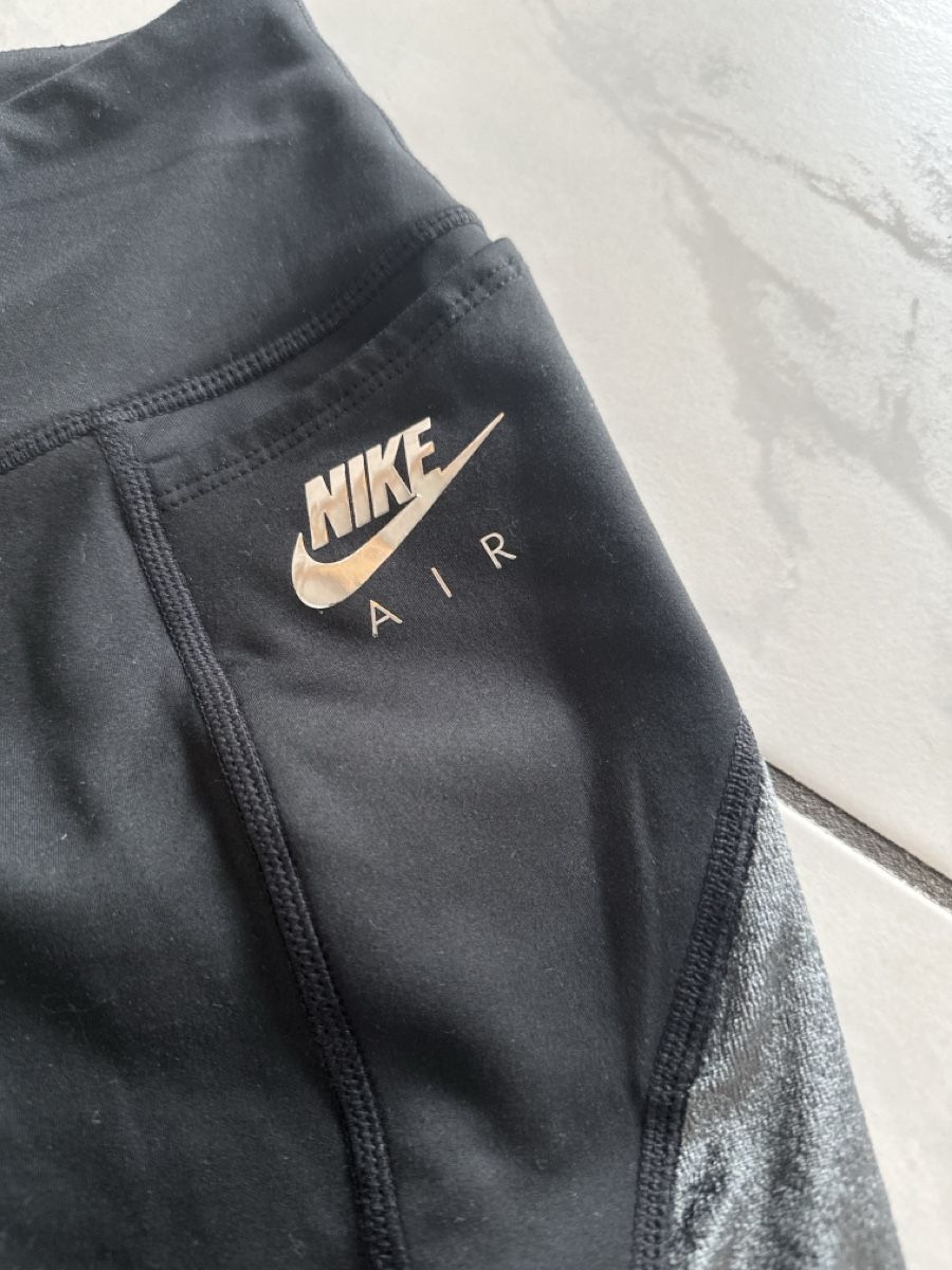 Nike Leggings: Nike Leggins schwarz-grau Gr. S – Usato da Wileroltigen venduto da torro11 1