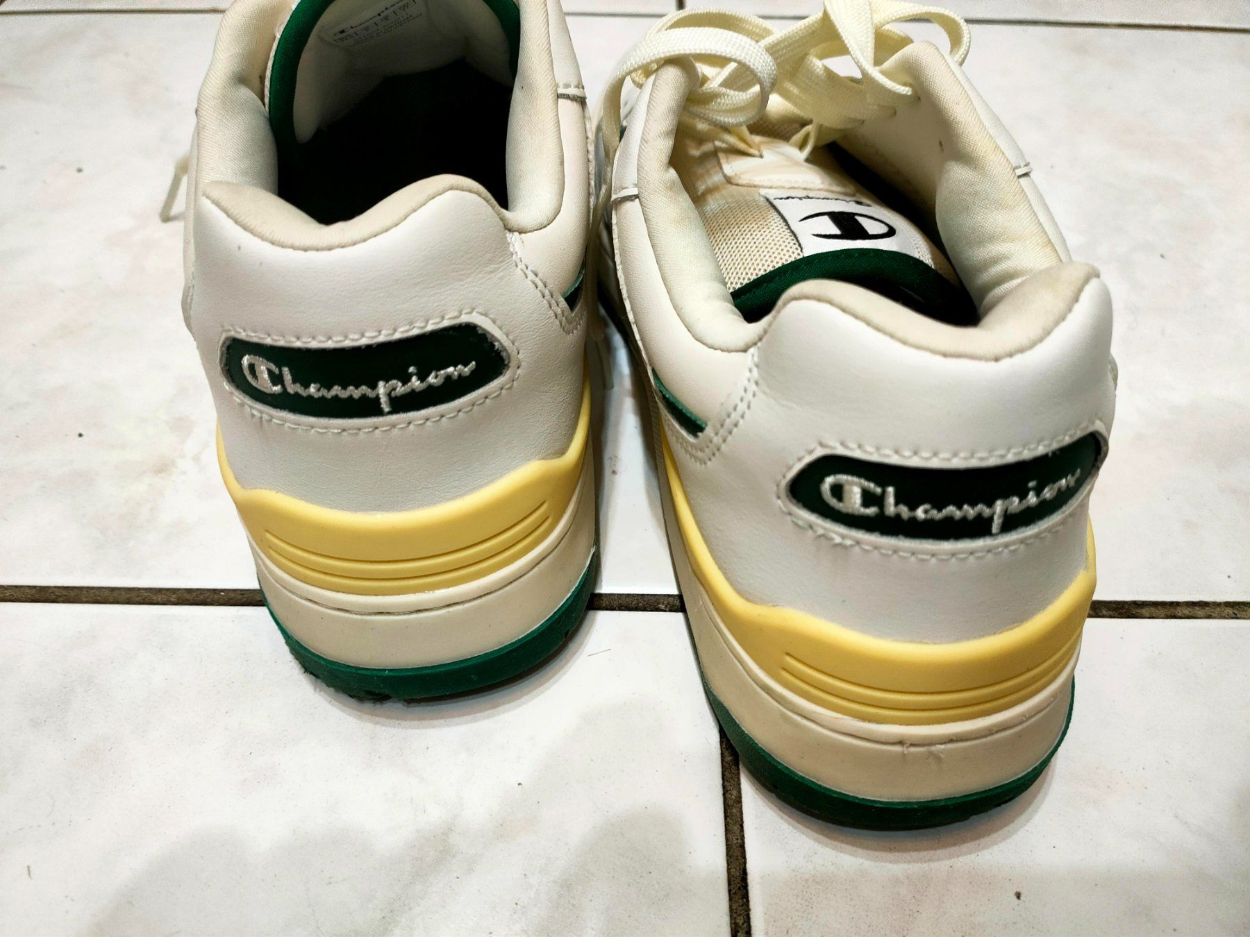 Champion Scarpe da uomo: Champion Sneaker Gr.42.5 – Usato da Bronschhofen venduto da happynews2018 2
