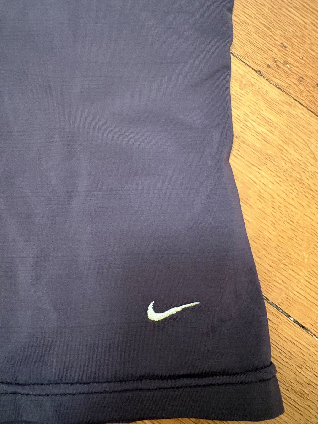 Nike T-shirt: NIKE Tennus-Shirt, Grösse M – Usato da Basel venduto da SAF 2