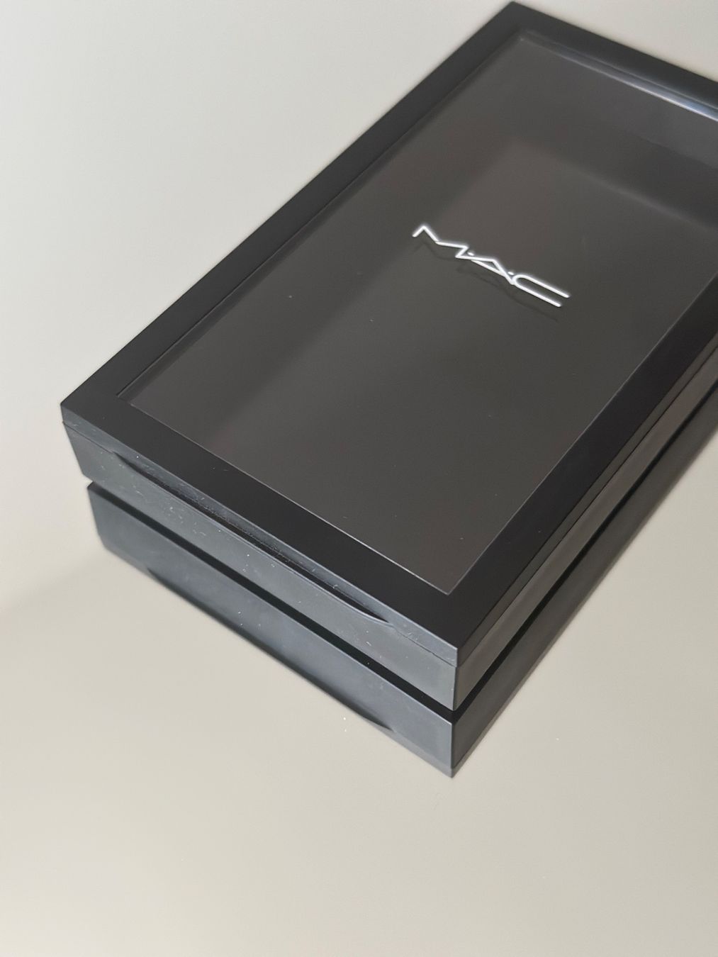 Mac Cosmetics Make-up: M.A.C SMALL REFILLABLE PRO PAL Compact Small Kit – Neu und originalverpackt aus Zürich von methee1107 2