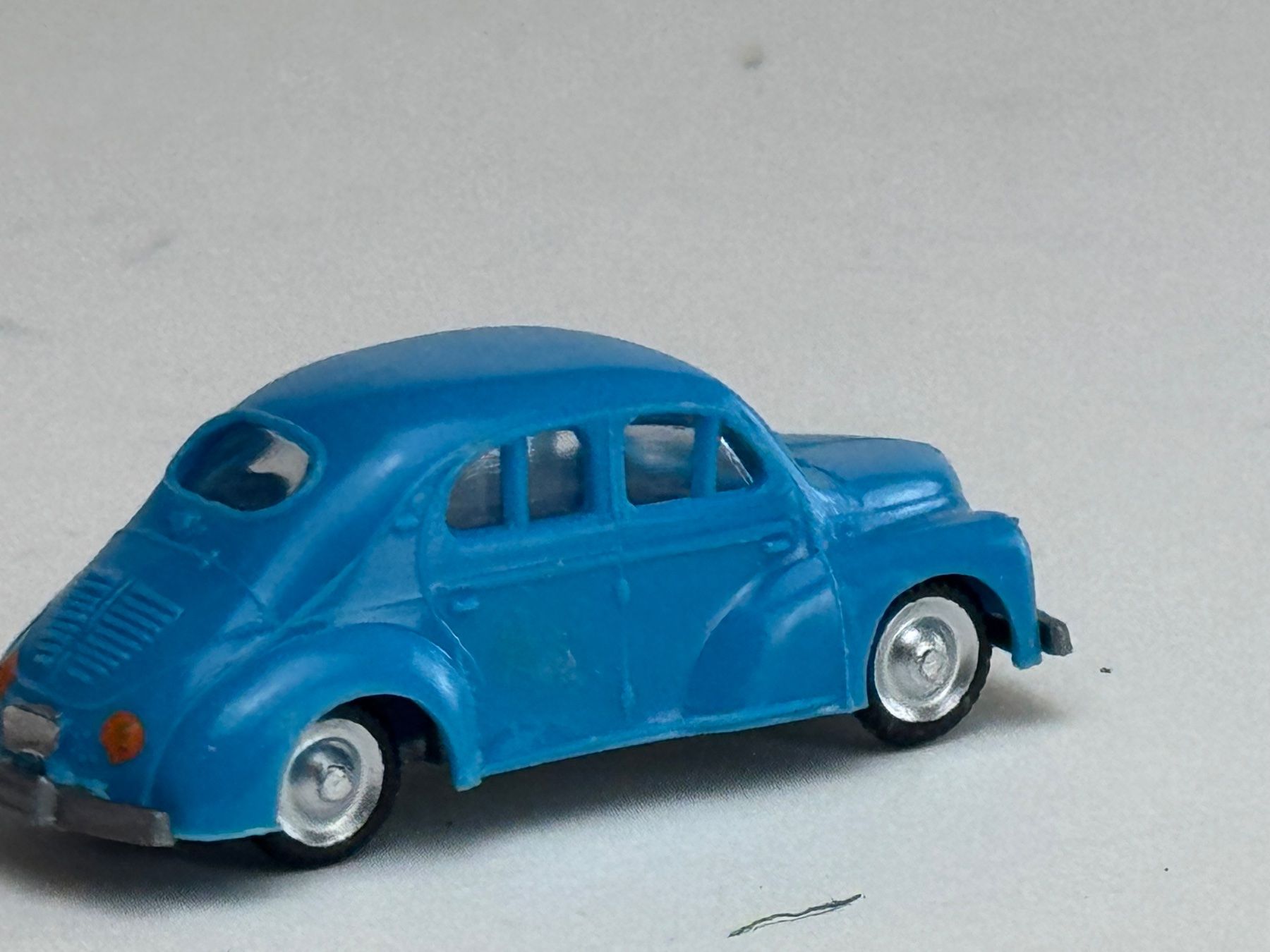 Eko Modellini d'auto: GB3- EKO Renault  4 CV blau – Usato da Elm venduto da Wikmtz 1