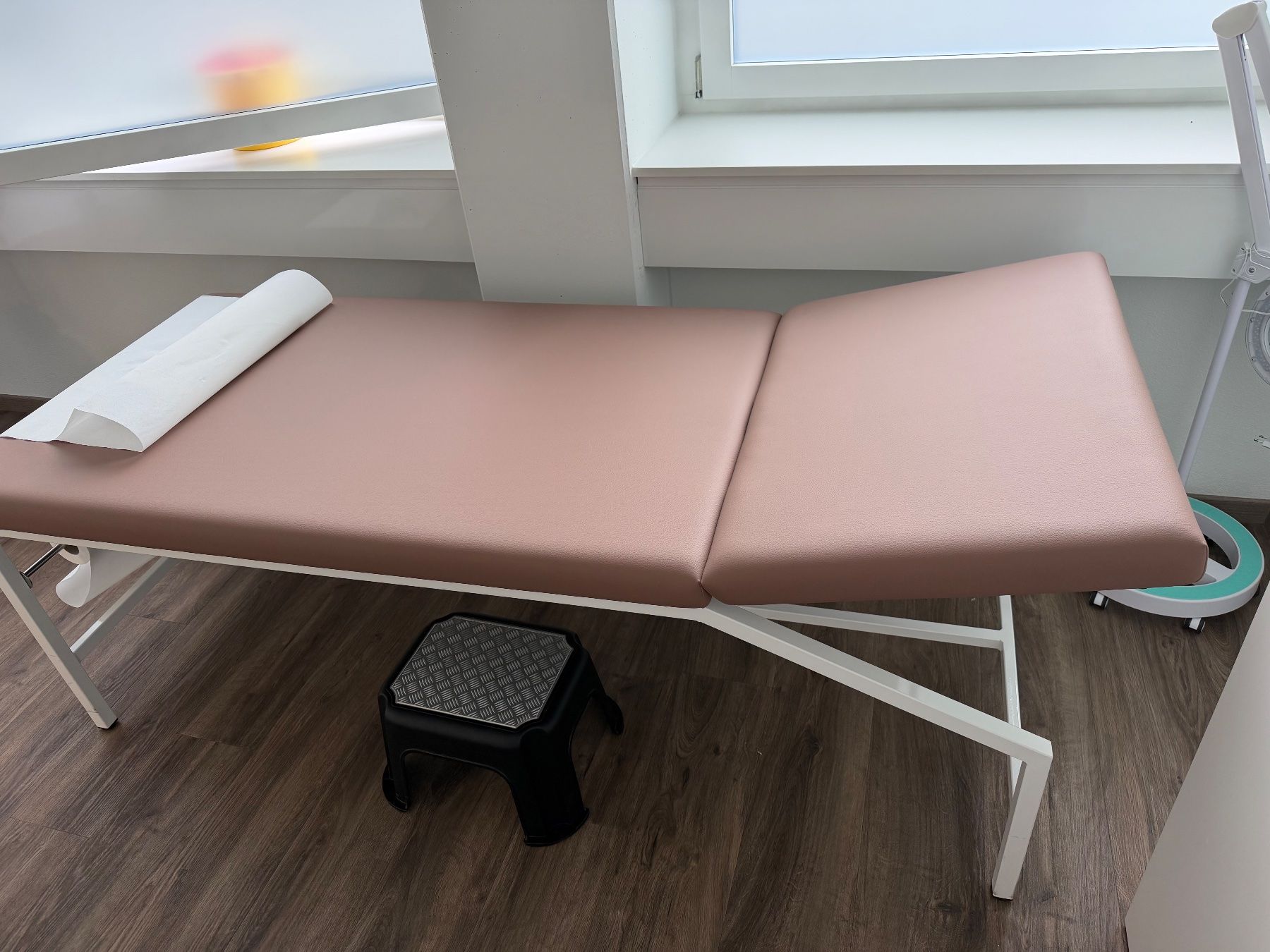 Liegen & Liegestühle: Medizinische Liege – Gebraucht aus Oberkirch LU von kipferan