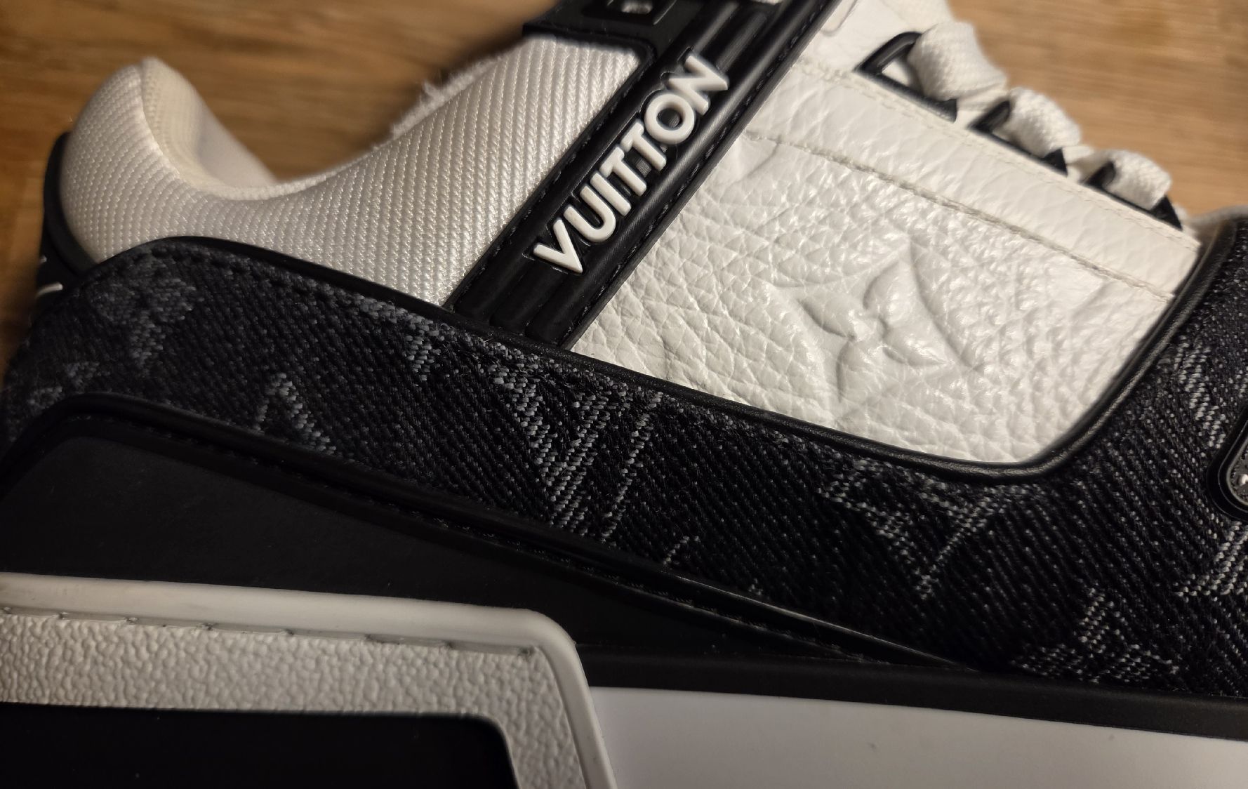 Herrenschuhe: Louis Vuitton Trainer 39 Neuwertig – Gebraucht aus Hinwil von Nicen 3
