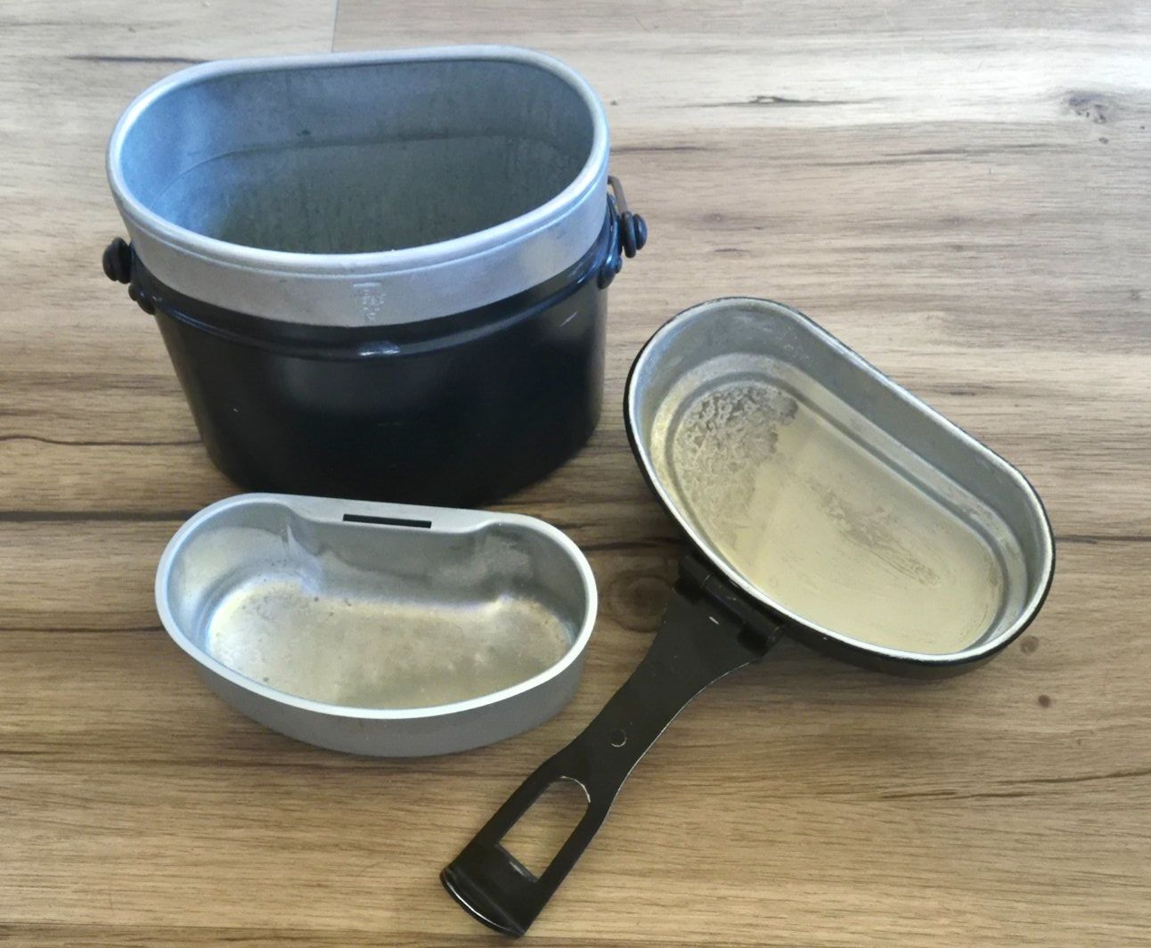Set di piatti: Gamelle militaire armée suisse 1960 – Usato da La Vraconnaz venduto da Sophie_9 1