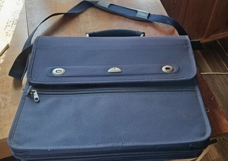 Samsonite Laptoptasche dunkelblau, sehr guter Zustand!