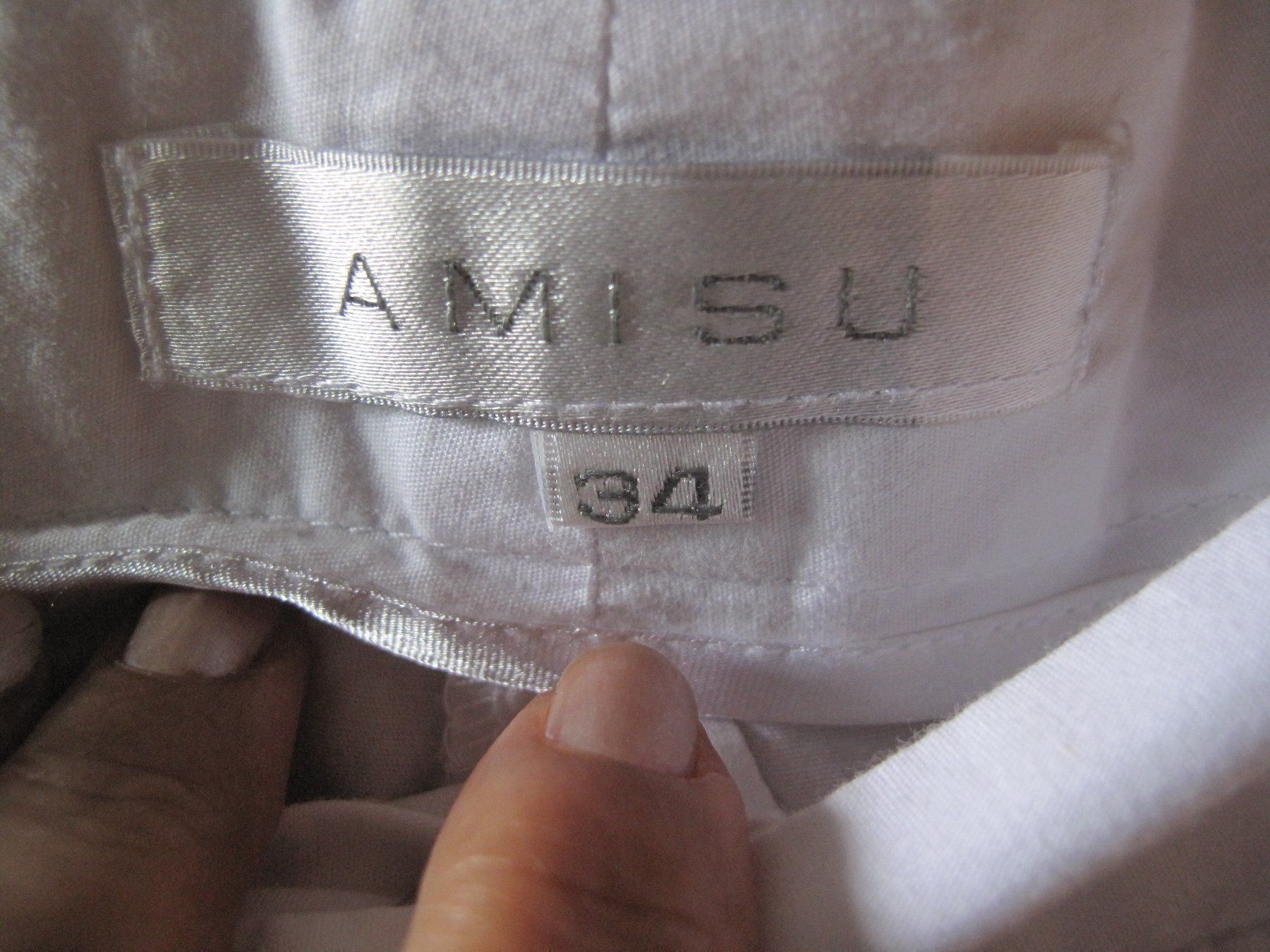 Pantalons: Amisu Shorts Gr.34  nigelnagelneu – D'occasion à glarus par Engel_888 2