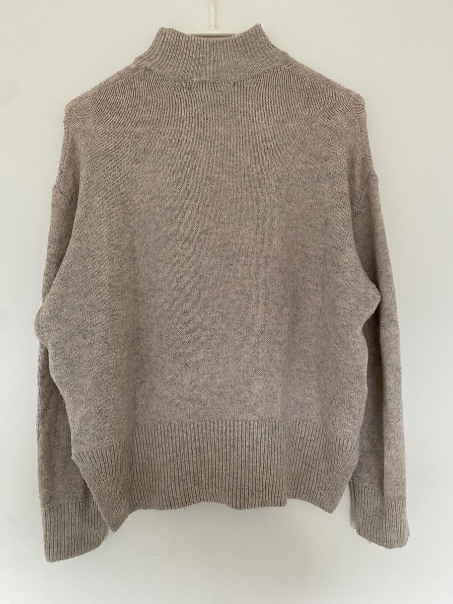 Pull&Bear Pullover & Sweatshirts: Pull d'hiver Pull&Bear (size S) – Gebraucht aus Delémont von noe_2dvd