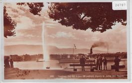 Geneve - Le Jet d'Eau depuis la Jetee