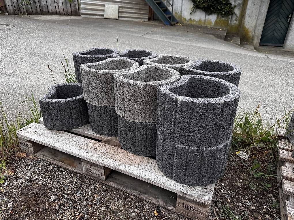 Rivestimenti per pavimenti: Betonelemente – Usato da Burgdorf venduto da gbu_hw5x