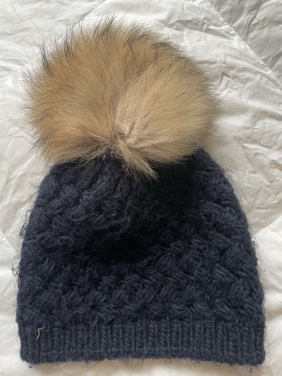 Copricapi, berretti & cappellini: Woolrich Winter Hat with Fur Pom-pom - Size Medium – Usato da Männedorf venduto da iza04 7