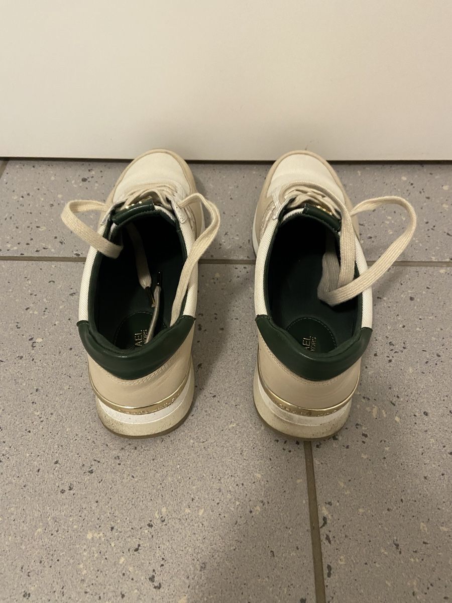 Michael Kors Chaussures femmes: Michael Kors Sneaker / Schuh – D'occasion à Aesch BL par comven 3