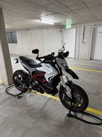 Ducati Hypermotard 939
