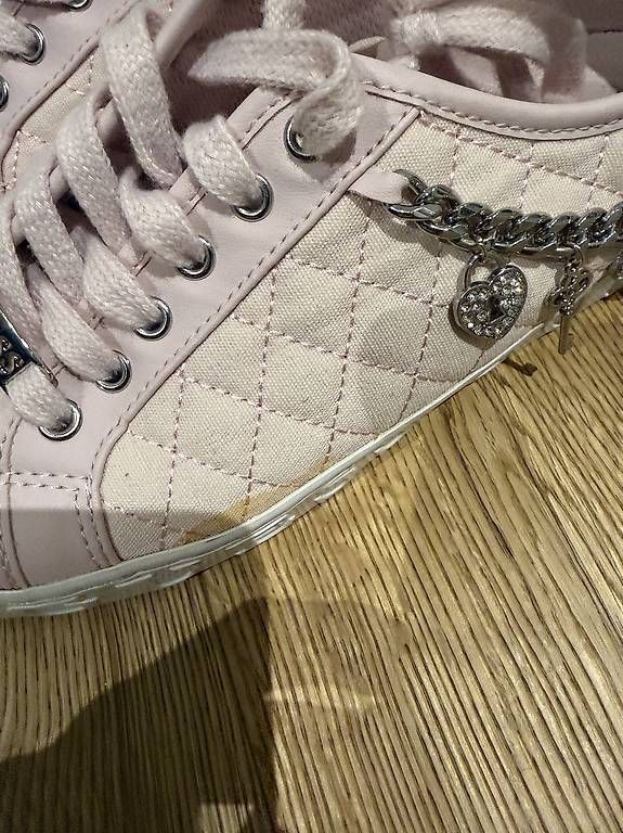 Chaussures femmes: Guess Schuhe Grösse 39 – D'occasion à Schötz par kon_57fh 1