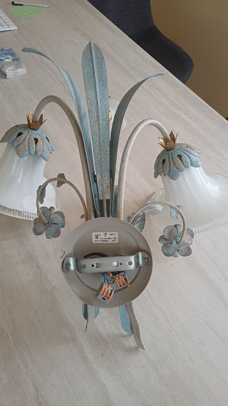 Lampen: Schöne Vitage Lampe  – Gebraucht aus Flawil von Pinkmalibu 2