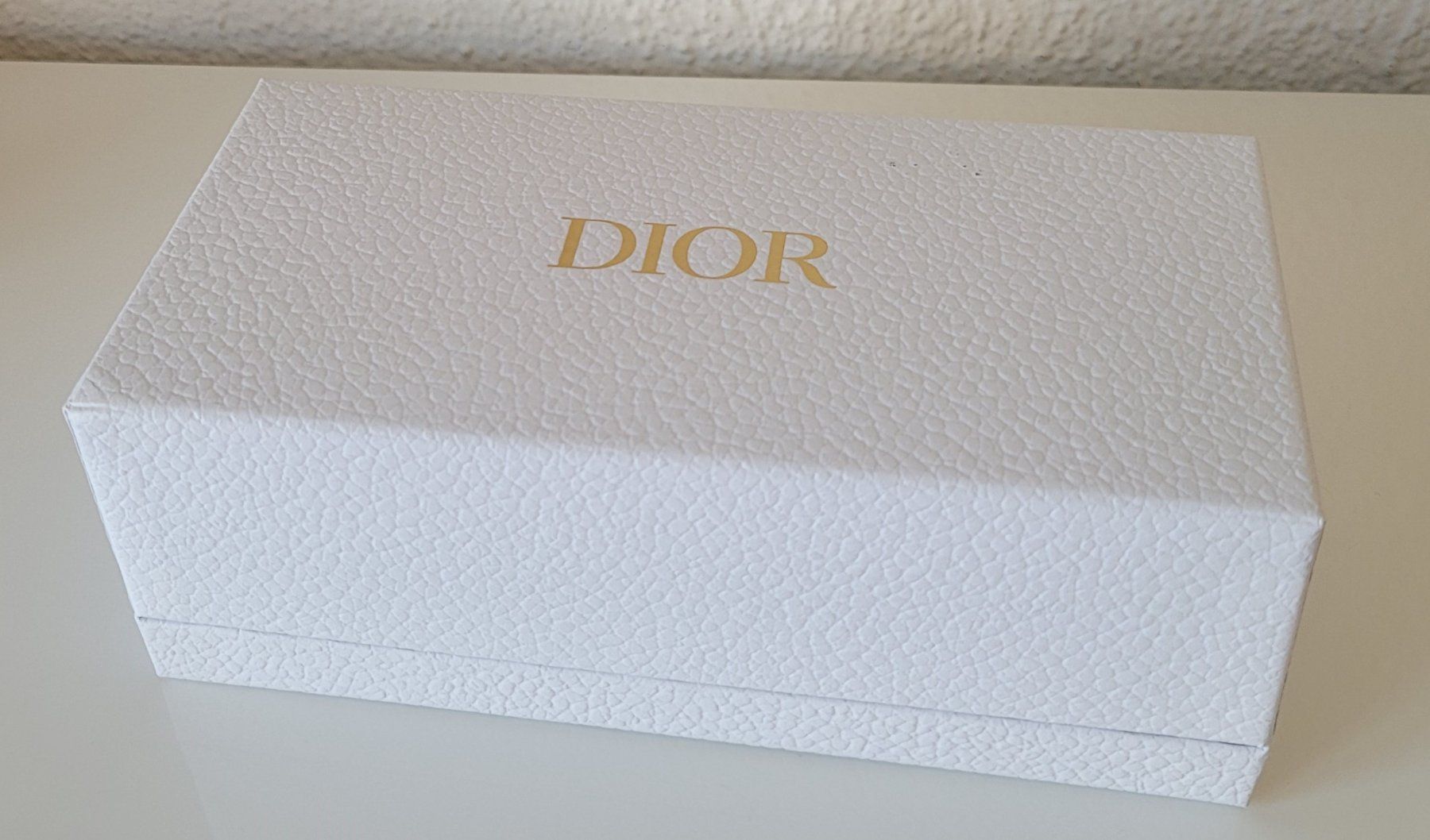 Sonstige Dekorationen & Accessoires: Dior Schachtel 🎁 Box weiss – Neu (gemäss Beschreibung) aus Zürich von fourpaws 2